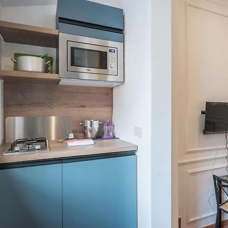 Joivy Trevi Fountain'S Relais Apartment Рим Екстериор снимка