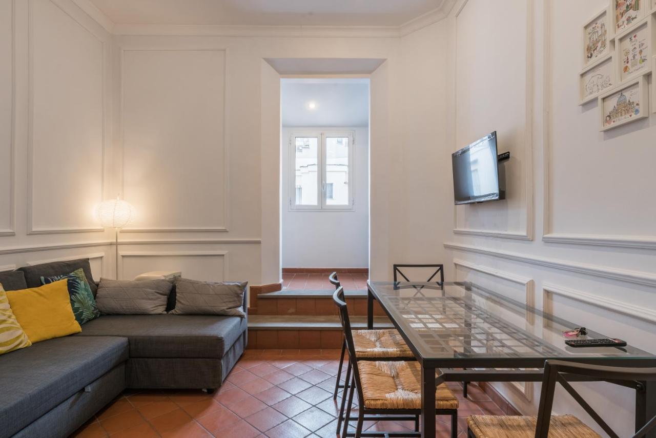 Joivy Trevi Fountain'S Relais Apartment Рим Екстериор снимка